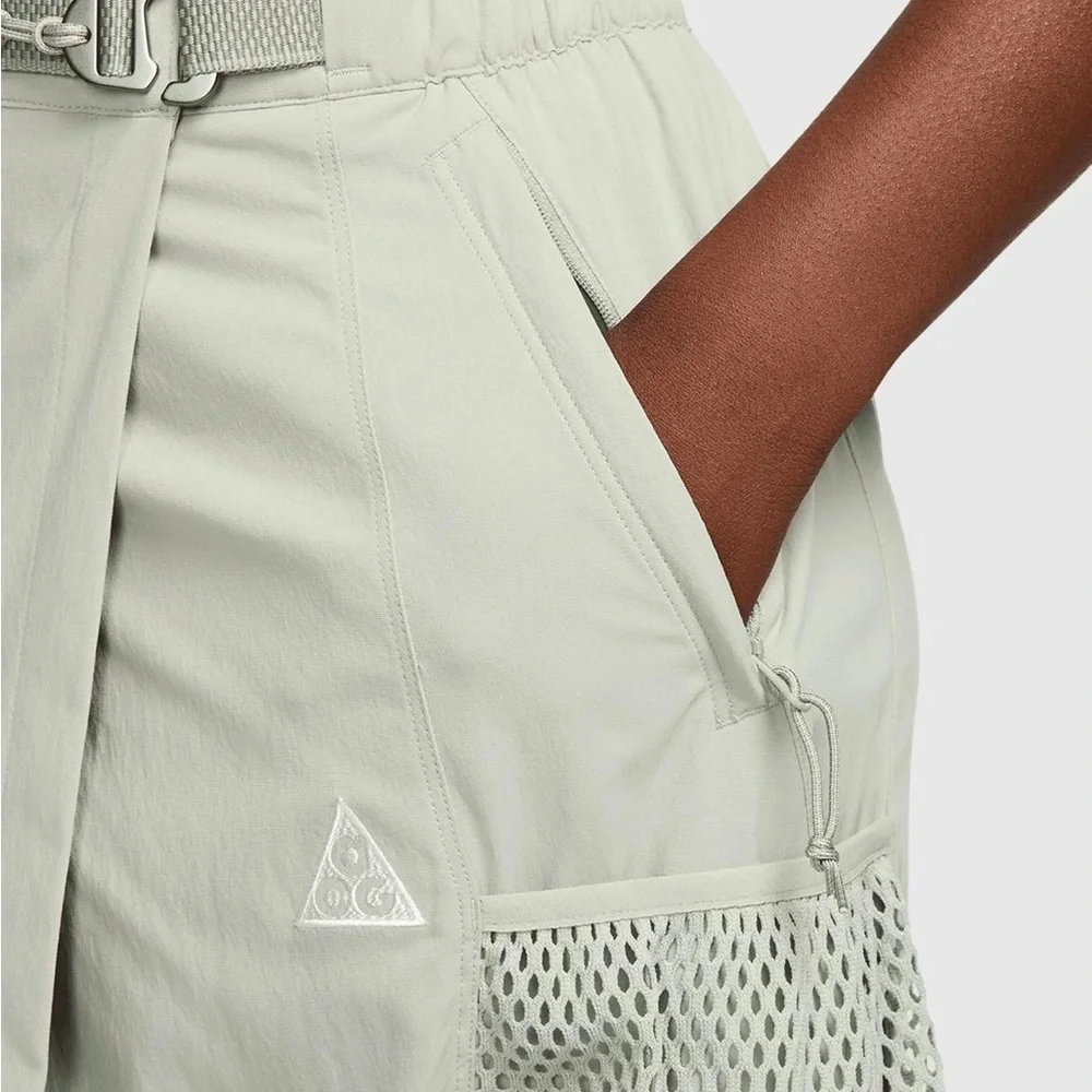 Nike acg special edition waterproof long skirt dress - Picture 2 of 10